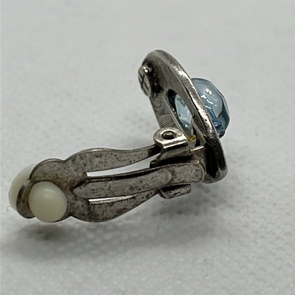 Womens Earrings Silver Tone and Clear Blue Bead Western Festival Boho Clip On - Picture 5 of 8